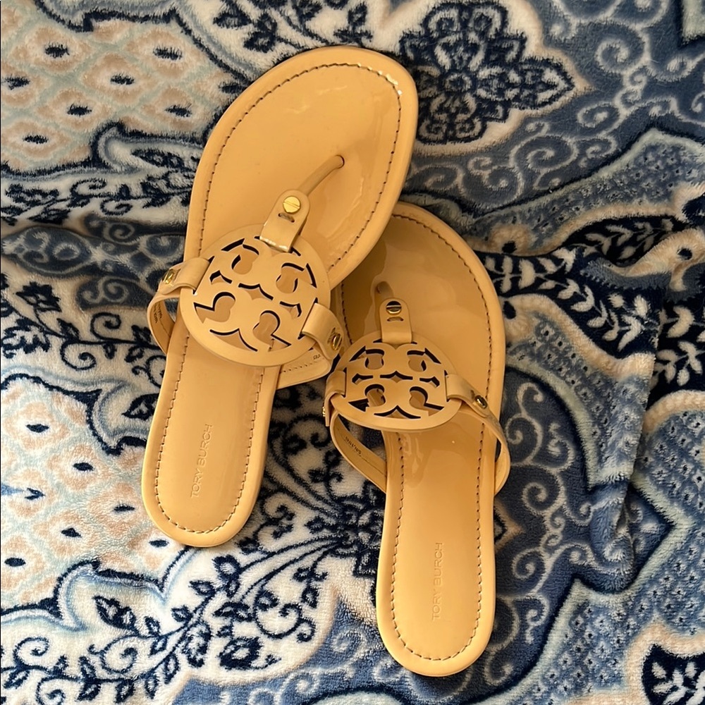 TORY BURCH Yellow Slide Sandals with Medallion Details